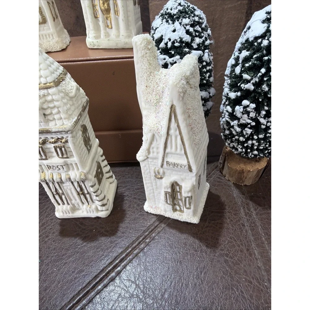 Miniature Ceramic White Gold Trim Village Houses Glitters Lot of 5 Vintage Trees